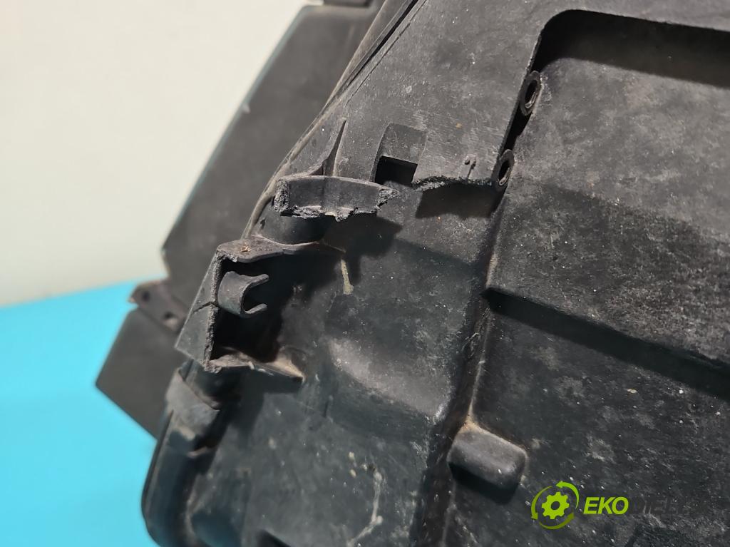 Vw Tiguan II 2016-2024 1.5 TSI 150 HP automatic 110 kW 1498 cm3 5- Reflektor: pravý 5NN941082C (Pravé)