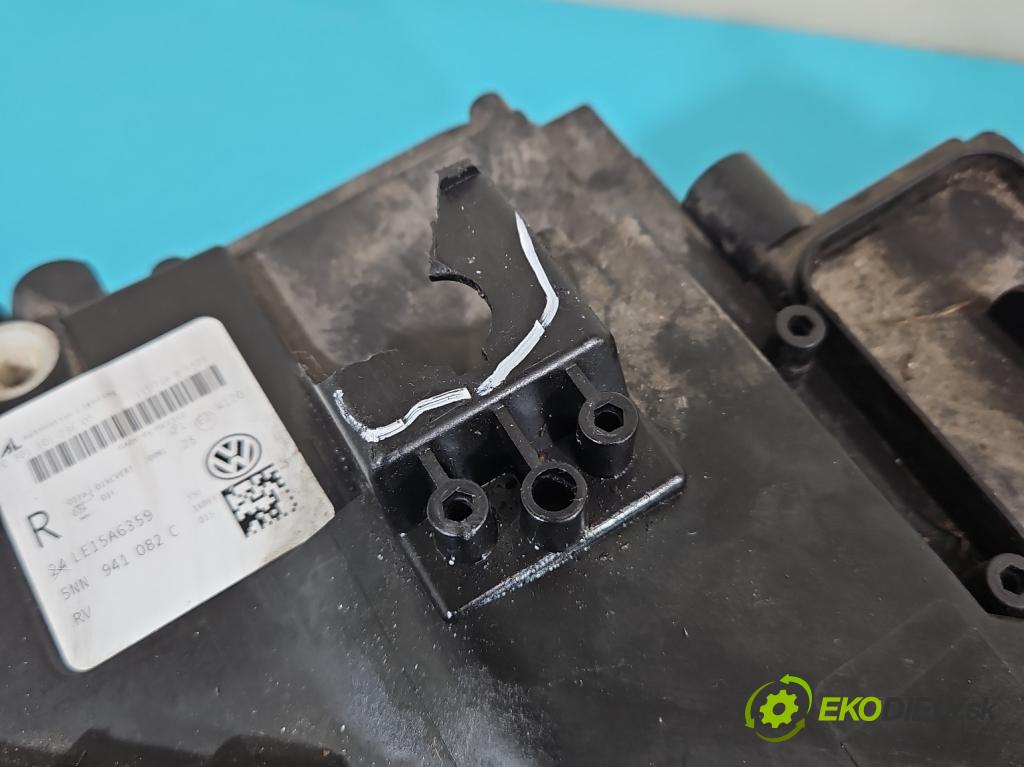 Vw Tiguan II 2016-2024 1.5 TSI 150 HP automatic 110 kW 1498 cm3 5- Reflektor: pravý 5NN941082C (Pravé)