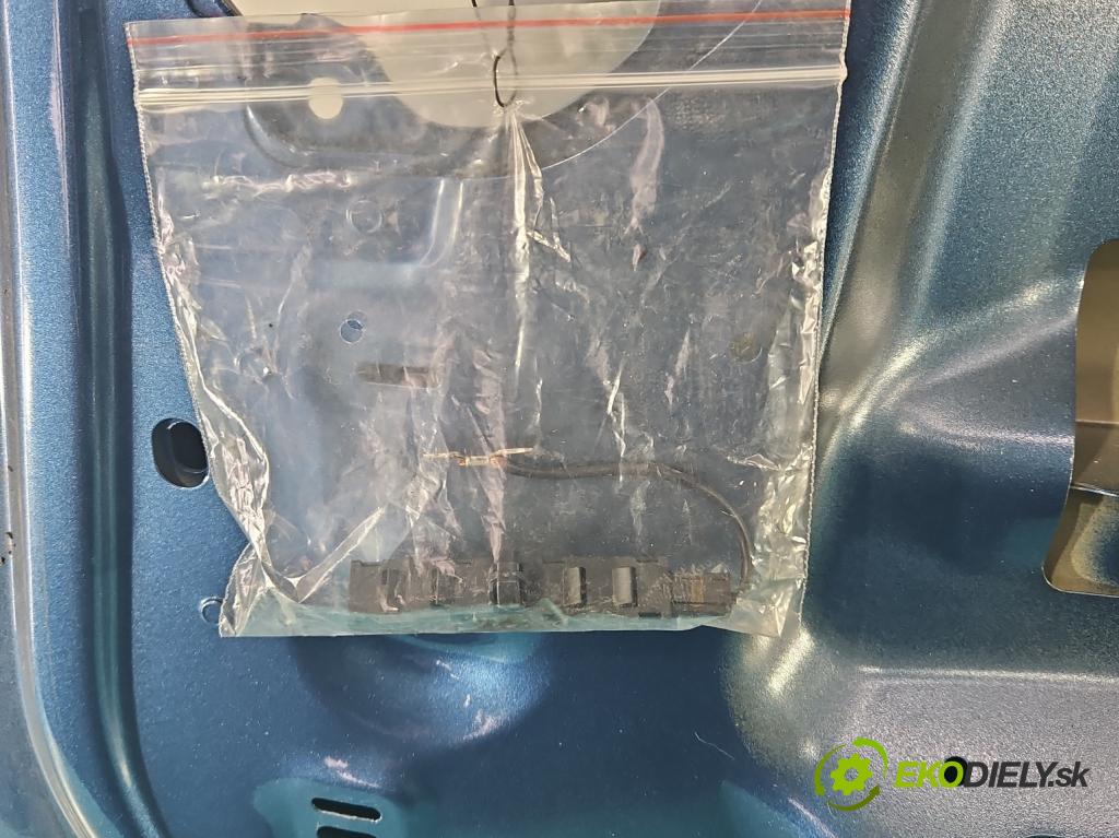 Vw Tiguan II 2016-2024 1.5 TSI 150 hp automatic 110 kW 1498 cm3 5- zadní kufrové dveře (Zadní kapoty)