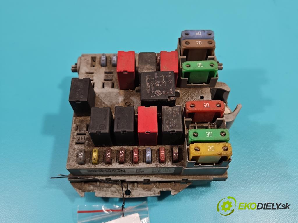 Fiat Stilo 1.6 16V 105 hp manual 77 kW 1598 cm3 3- skříňka pojistková 51781079 (Pojistkové skříňky)