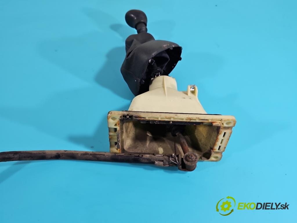 Renault Scenic I 1996-2003 1.6 8V MNOHO: 90 HP manual 66 kW 1598 cm3 5- Páka: Změny: stupeň,rýchlosť  (Rýchlostné páky / kulisy)