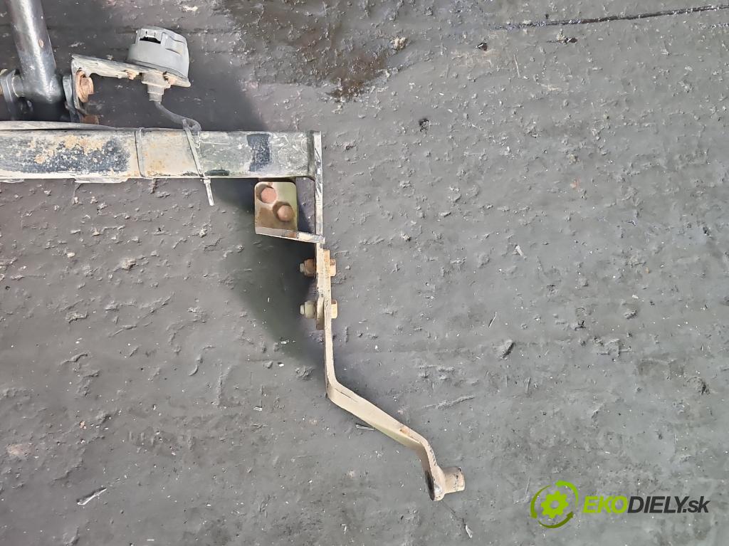 Renault Scenic I 1996-2003 1.6 8V MNOHO: 90 hp manual 66 kW 1598 cm3 5- oko tažné  (Tažná zařízení)