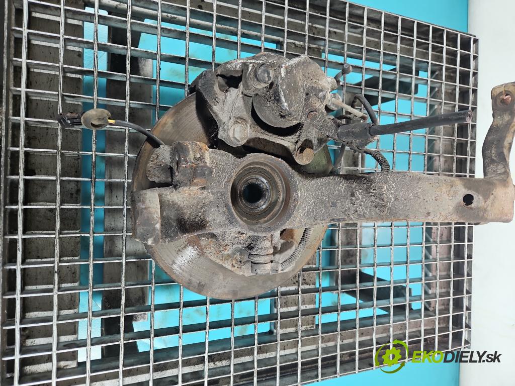 Audi A4 B5 1994-2001 1.9 tdi 110 HP manual 81 kW 1896 cm3 4- náboj ľavé  (Náboje)