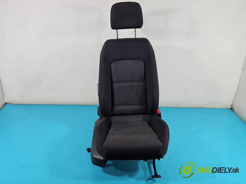 Vw Passat B8 2014 - 2.0 tdi 150 HP automatic 110 kW 1968 cm3 5- Sedačka pravý  (Sedadlo)