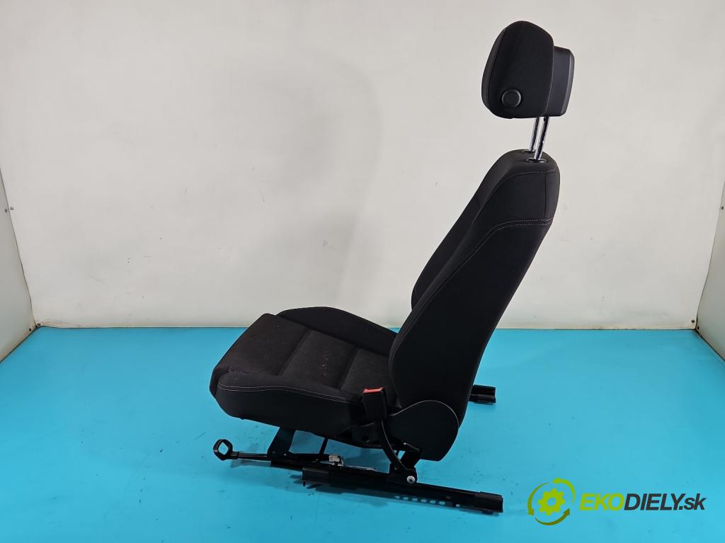 Vw Passat B8 2014 - 2.0 tdi 150 HP automatic 110 kW 1968 cm3 5- Sedačka pravý  (Sedadlo)