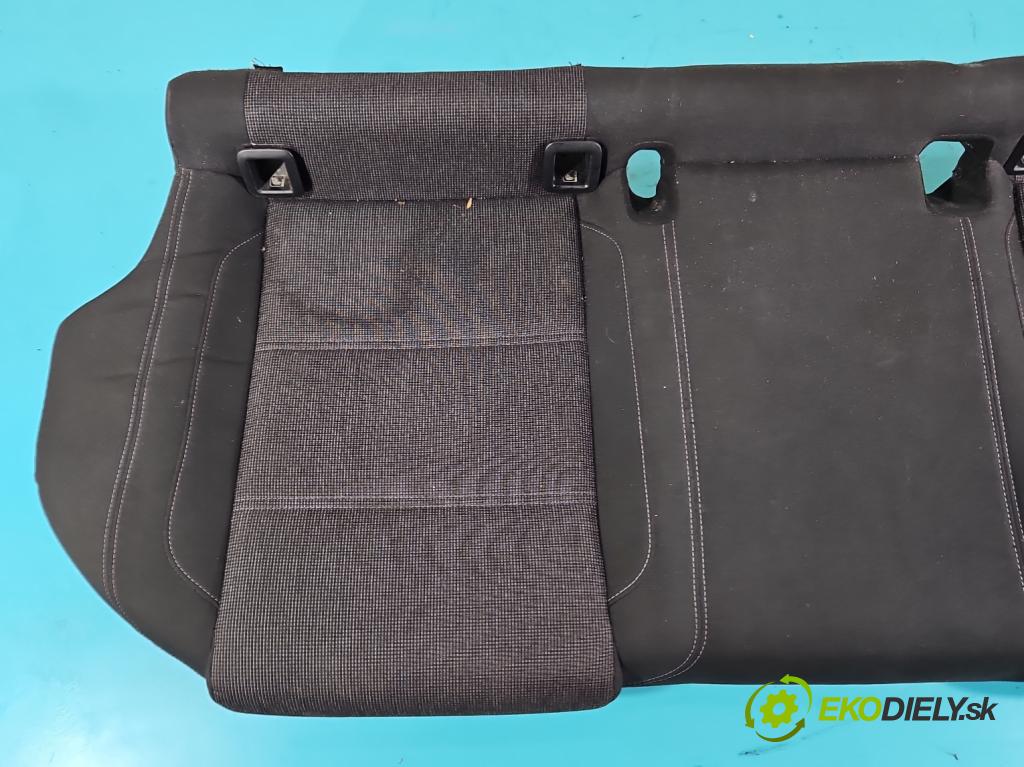 Vw Passat B8 2014 - 2.0 tdi 150 HP automatic 110 kW 1968 cm3 5- Pohovka: zadné  (Sedačky, sedadlá)