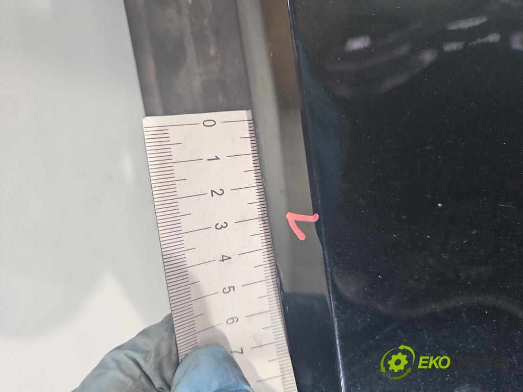 Vw Passat B8 2014 - 2.0 tdi 150 hp automatic 110 kW 1968 cm3 5- blatnik přední levý  (Predné ľavé)