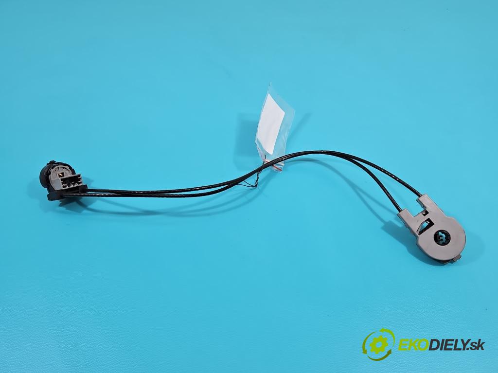 Ford Focus Mk1 1998-2004 1.8 tddi 90 HP manual 66 kW 1753 cm3 5- panel kúrenia 98AB-11503-AH