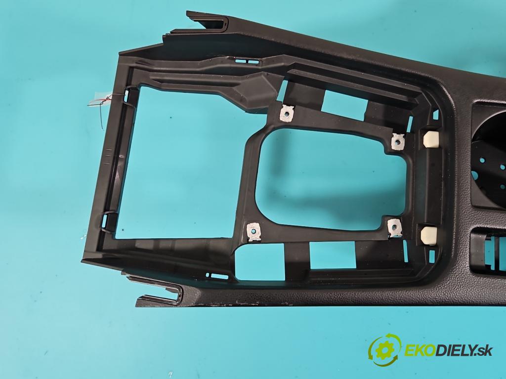 Vw Passat B8 2014 - 2.0 tdi 150 HP automatic 110 kW 1968 cm3 5- operadlo 3G0862531 (Lakťové opierky)