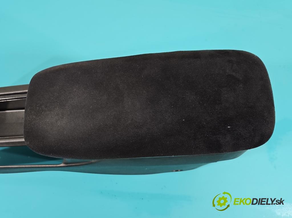 Honda Civic VIII 2006-2011 2.2 140 HP manual 103 kW 2204 cm3 5- operadlo 8340ASMG (Lakťové opierky)