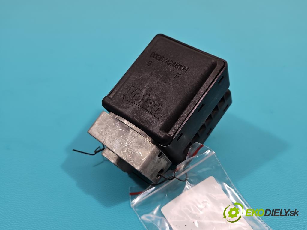 Renault Scenic III 2009-2016 1.5 dci 110 HP manual 81 kW 1461 cm3 5- Blokáda: řízení: 8200604932 (Ostatné)