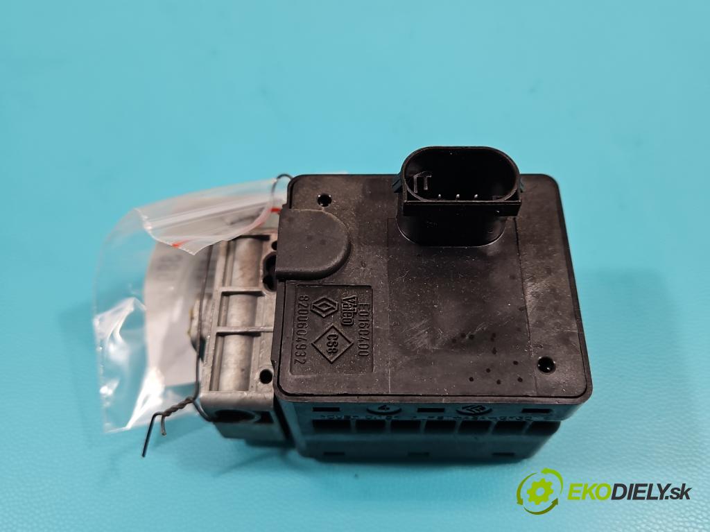 Renault Scenic III 2009-2016 1.5 dci 110 HP manual 81 kW 1461 cm3 5- Blokáda: řízení: 8200604932 (Ostatné)