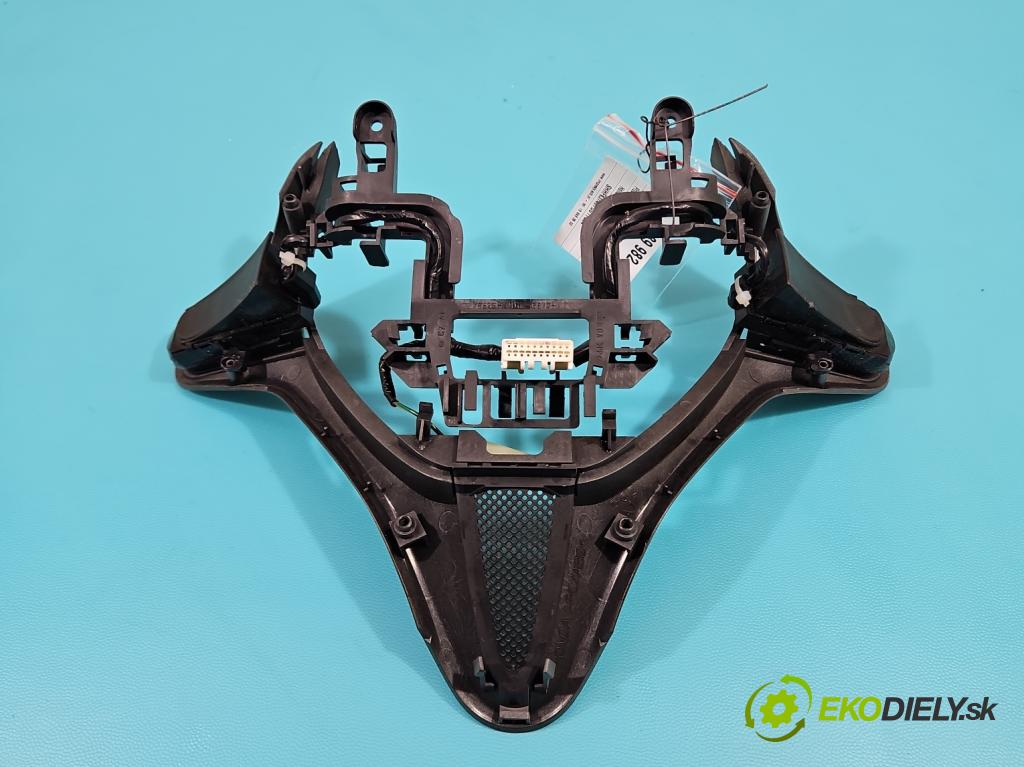 Honda Civic VIII 2006-2011 2.2 140 HP manual 103 kW 2204 cm3 5- prepínač multifunkční: řízení:  (Prepínače, spínače, tlačidlá a ovládače kúrenia)