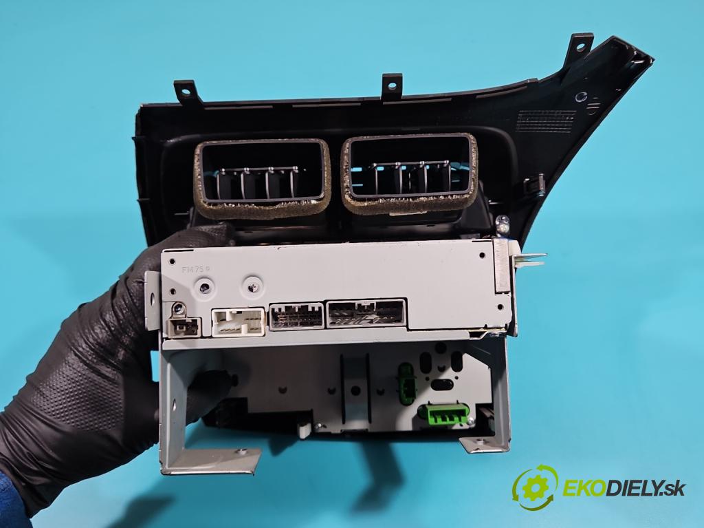 Honda Civic VIII 2006-2011 2.2 140 HP manual 103 kW 2204 cm3 5- Radio originál 39100-SMG-G016-M1
