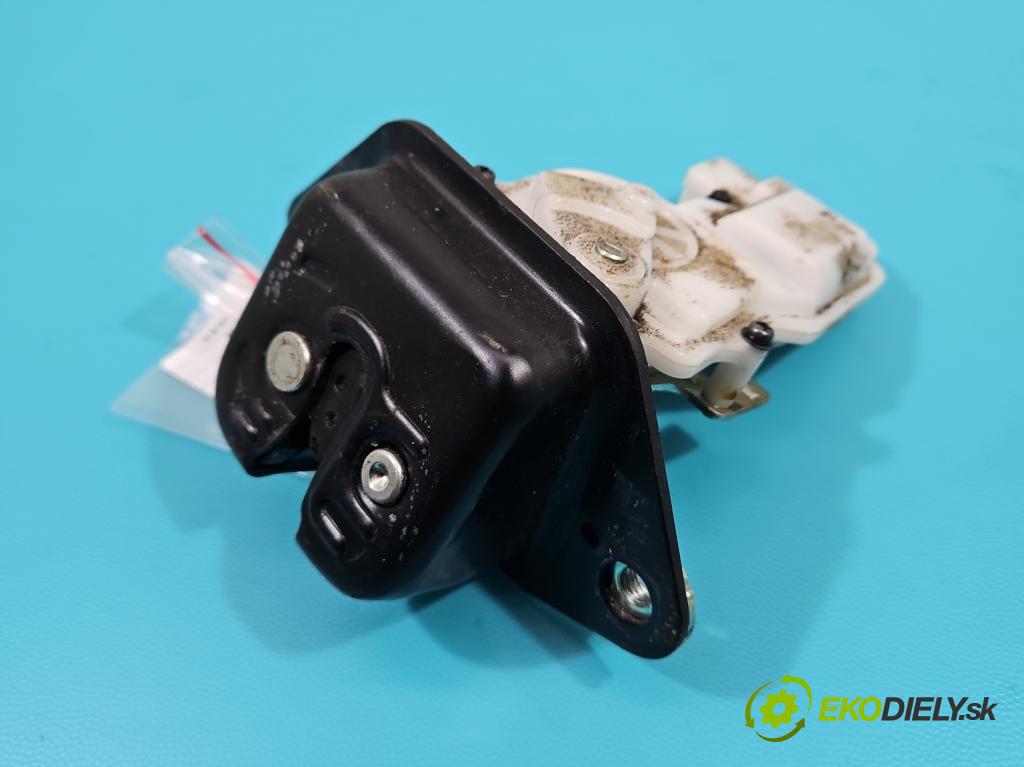 Honda Civic VIII 2006-2011 2.2 140 hp manual 103 kW 2204 cm3 5- zámek kufrových dveří zadní EU-K93-61110A