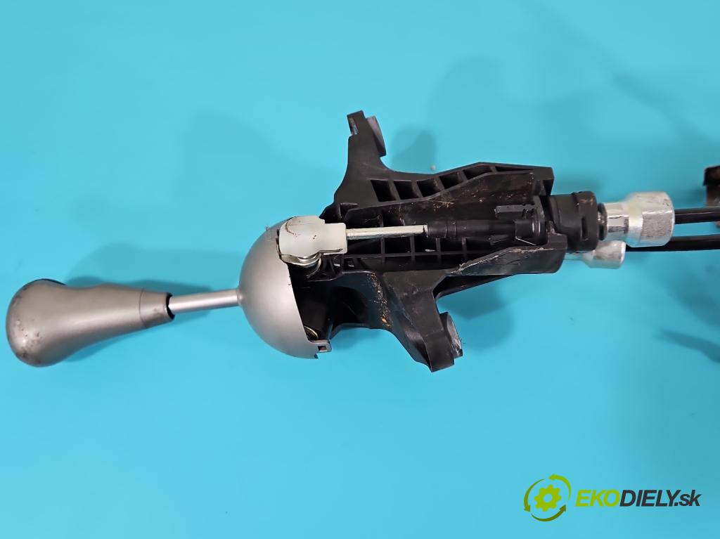 Honda Civic VIII 2006-2011 2.2 140 HP manual 103 kW 2204 cm3 5- Páka: Změny: stupeň,rýchlosť  (Rýchlostné páky / kulisy)