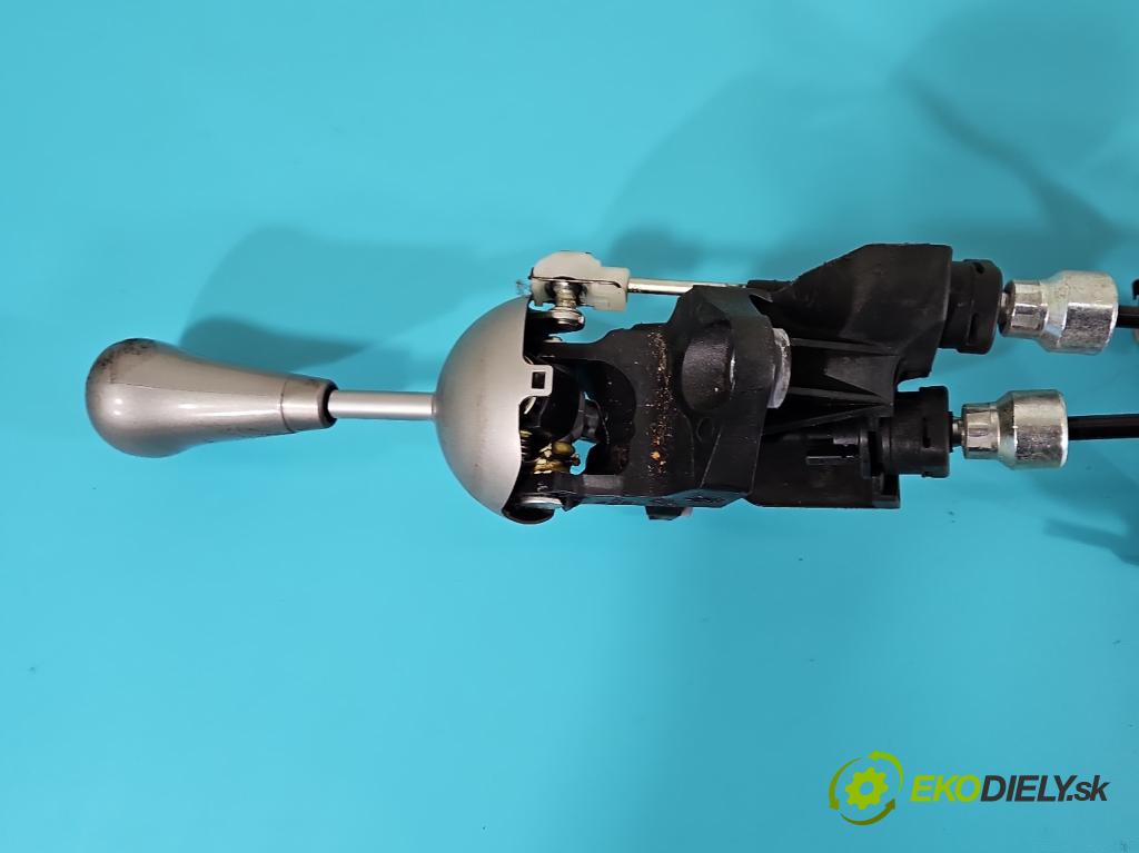 Honda Civic VIII 2006-2011 2.2 140 HP manual 103 kW 2204 cm3 5- Páka: Změny: stupeň,rýchlosť  (Rýchlostné páky / kulisy)