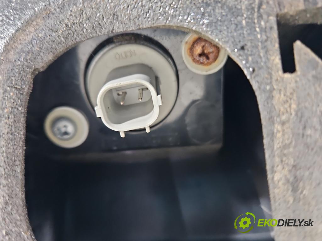 Honda Civic VIII 2006-2011 2.2 140 HP manual 103 kW 2204 cm3 5- zaslepka: zadné