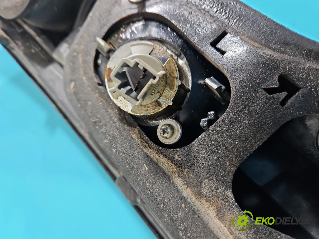 Honda Civic VIII 2006-2011 2.2 140 HP manual 103 kW 2204 cm3 5- zaslepka: zadné