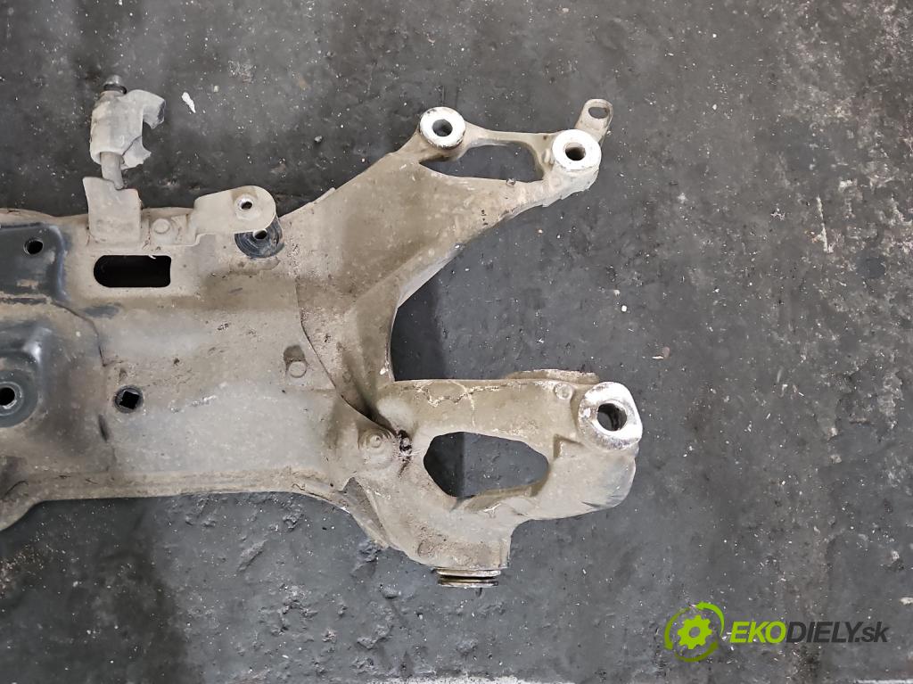 Honda Civic VIII 2006-2011 2.2 140 HP manual 103 kW 2204 cm3 5- výstuha motora