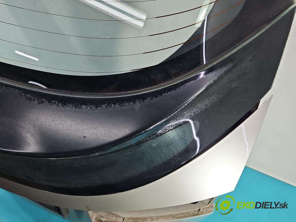 Honda Civic VIII 2006-2011 2.2 140 hp manual 103 kW 2204 cm3 5- zadní kufrové dveře  (Zadní kapoty)