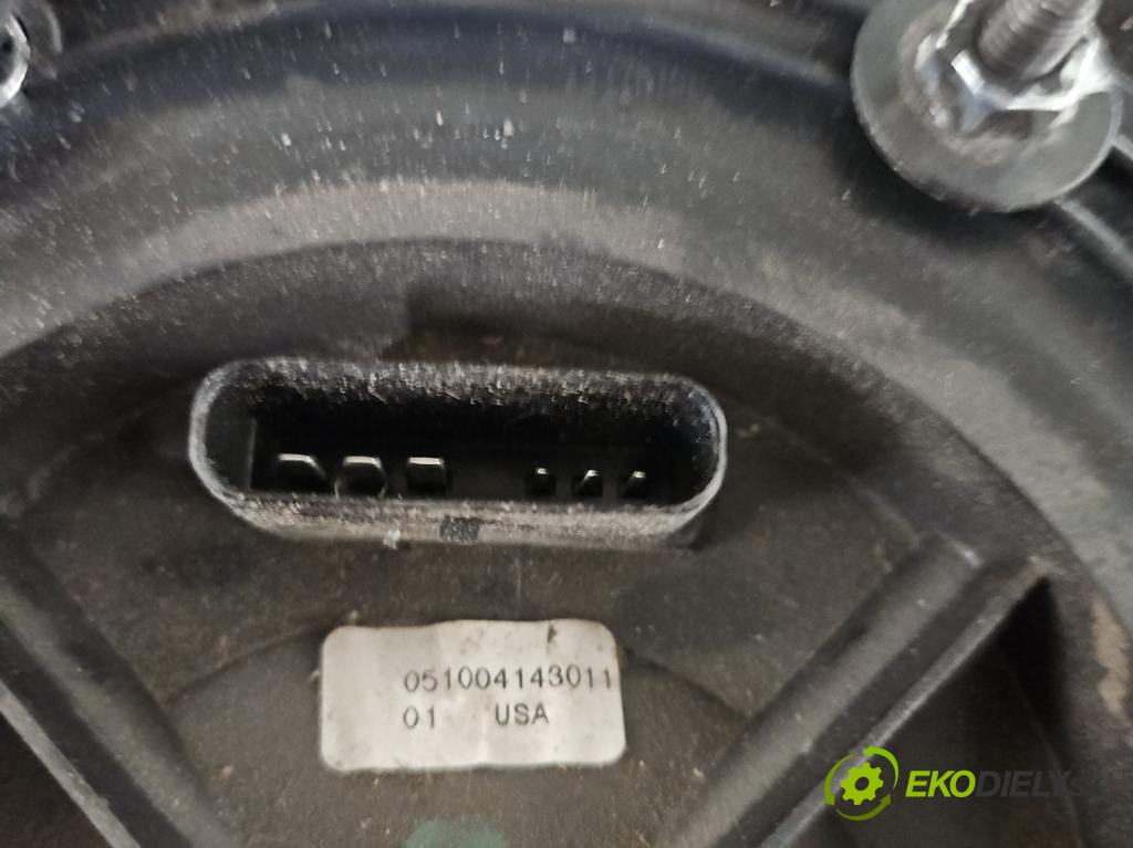 Mercedes S W221 2005-2013 5.5 V8 387KM automatic 285 kW 5462 cm3 4- Nádrž: paliva  (Nádrže)