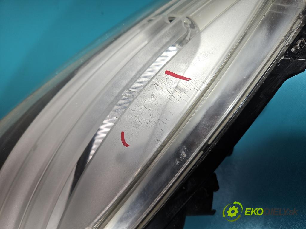 Renault Scenic III 2009-2016 1.5 dci 110 HP manual 81 kW 1461 cm3 5- Reflektor: pravý (Pravé)