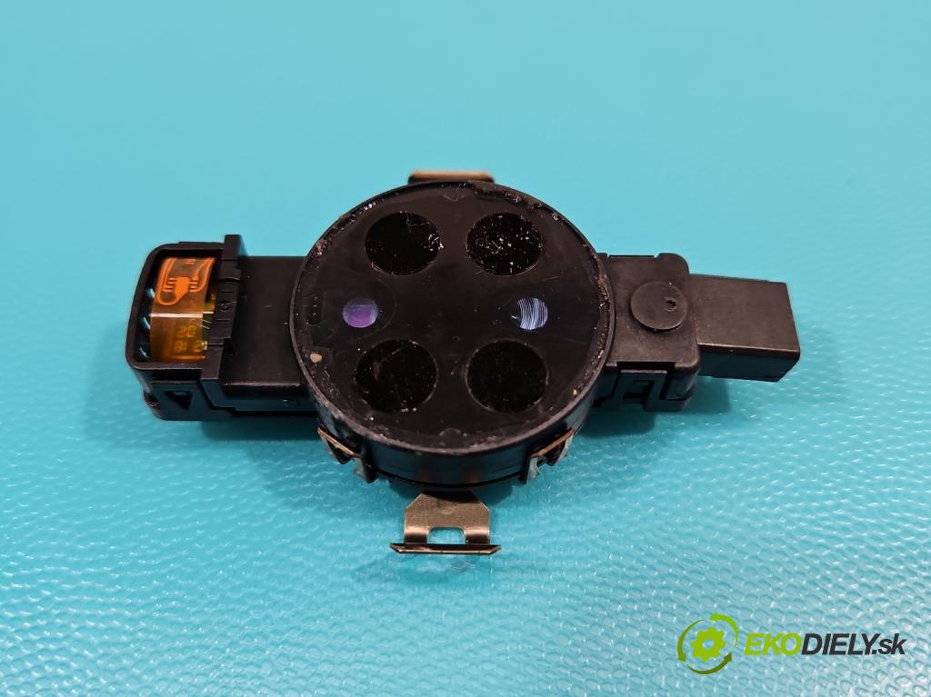 Vw Tiguan II 2016-2024 1.5 TSI 150 HP automatic 110 kW 1498 cm3 5- snímač déšť: 5Q0955547B (Snímače dažďa)