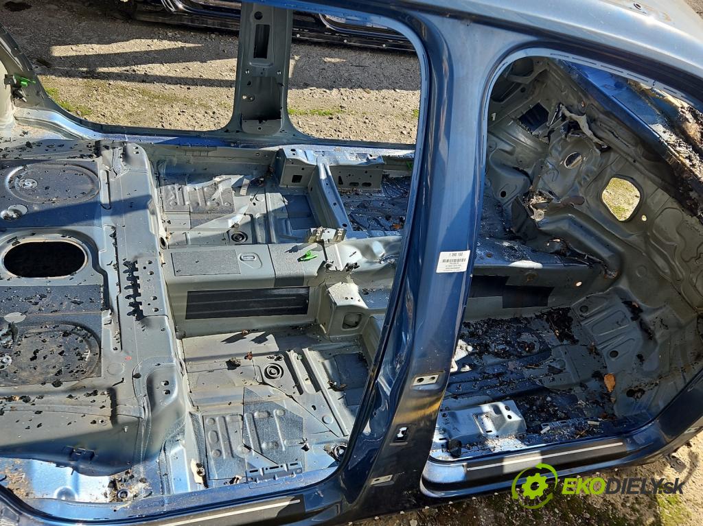 Vw Tiguan II 2016-2024 1.5 TSI 150 hp automatic 110 kW 1498 cm3 5- práh pravý  (Ostatní)