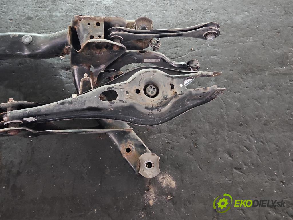 Vw Tiguan II 2016-2024 1.5 TSI 150 hp automatic 110 kW 1498 cm3 5- zadní výztuha  (Výztuhy zadní)