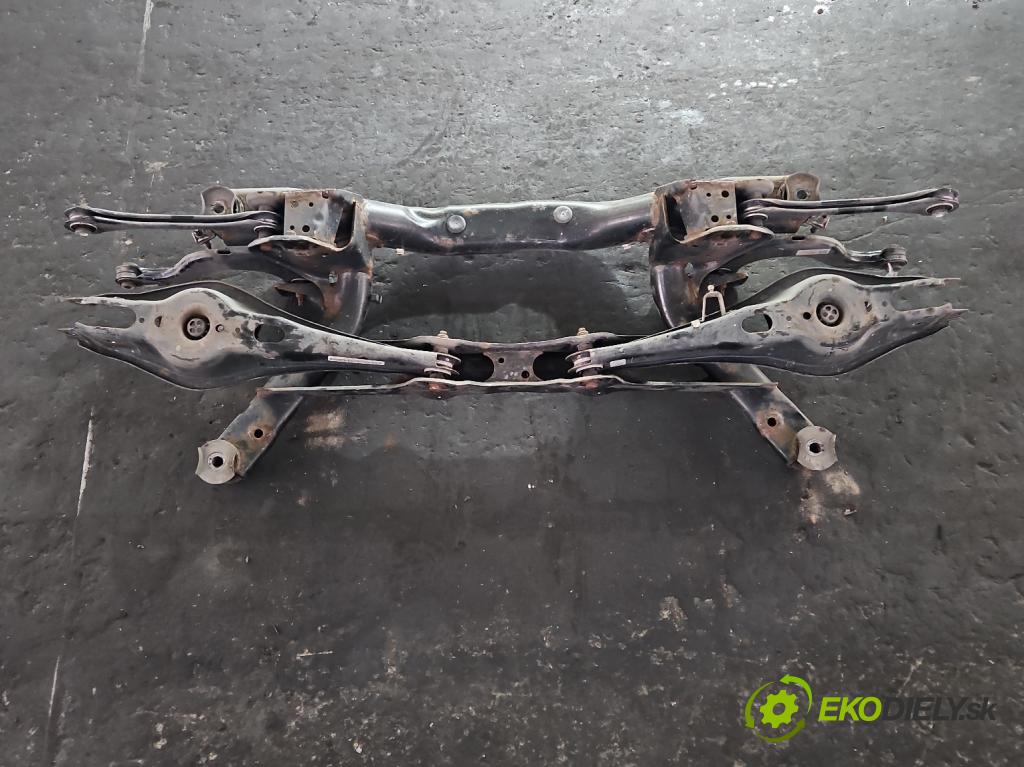 Vw Tiguan II 2016-2024 1.5 TSI 150 hp automatic 110 kW 1498 cm3 5- zadní výztuha  (Výztuhy zadní)