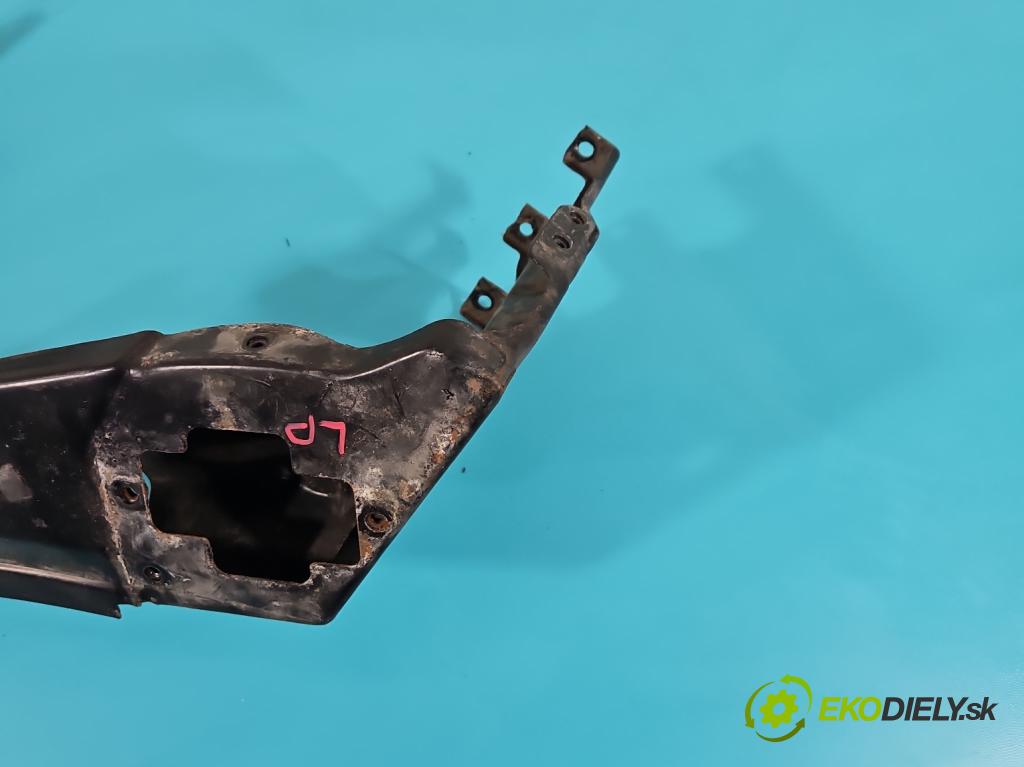 Mercedes S W221 2005-2013 5.5 V8 387KM automatic 285 kW 5462 cm3 4- stěna přední  (Výztuhy přední)