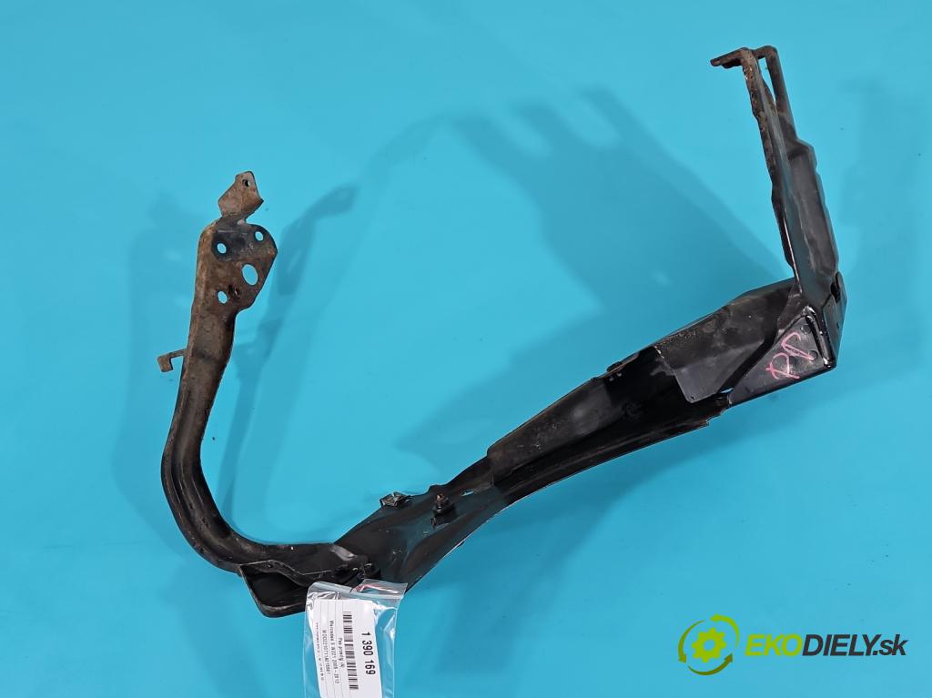 Mercedes S W221 2005-2013 5.5 V8 387KM automatic 285 kW 5462 cm3 4- stěna přední  (Výztuhy přední)