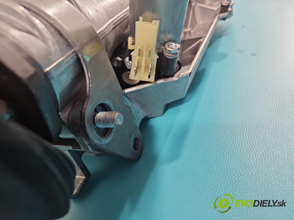 Mercedes S W221 2005-2013 5.5 V8 387KM automatic 285 kW 5462 cm3 4- Stĺpik volant A2214601616 (Tyč riadenia (volantu))