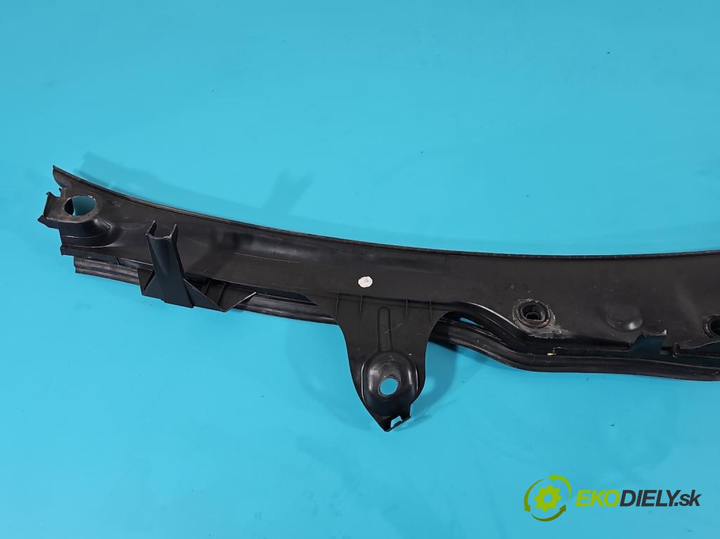 Mercedes S W221 2005-2013 5.5 V8 387KM automatic 285 kW 5462 cm3 4- torpédo A2218300028 (Torpéda)