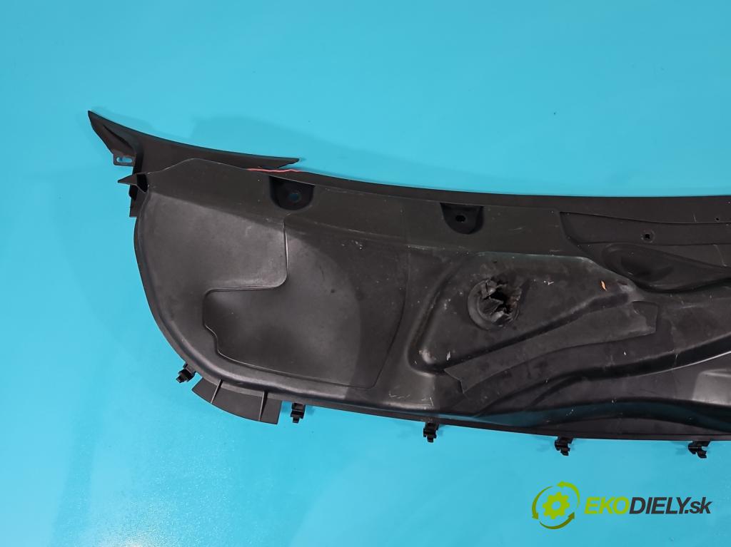 Mercedes S W221 2005-2013 5.5 V8 387KM automatic 285 kW 5462 cm3 4- torpédo A2218800105 (Torpéda)