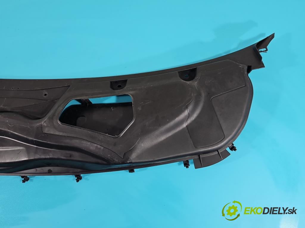 Mercedes S W221 2005-2013 5.5 V8 387KM automatic 285 kW 5462 cm3 4- torpédo A2218800105 (Torpéda)