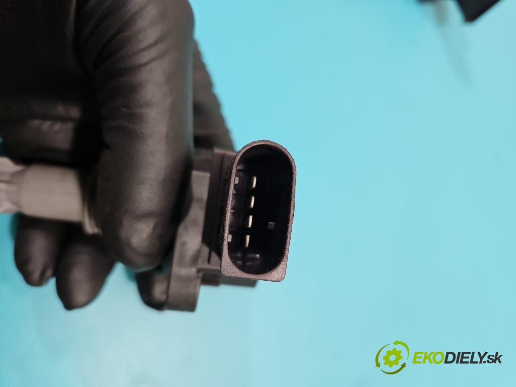 Mercedes S W221 2005-2013 5.5 V8 387KM automatic 285 kW 5462 cm3 4- cievka zapaľovacia A0001501980 (Zapaľovacie cievky, moduly)