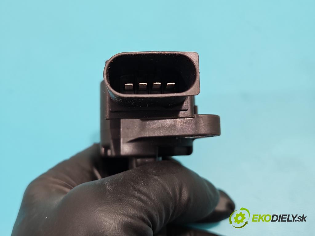 Mercedes S W221 2005-2013 5.5 V8 387KM automatic 285 kW 5462 cm3 4- cievka zapaľovacia A0001502780 (Zapaľovacie cievky, moduly)