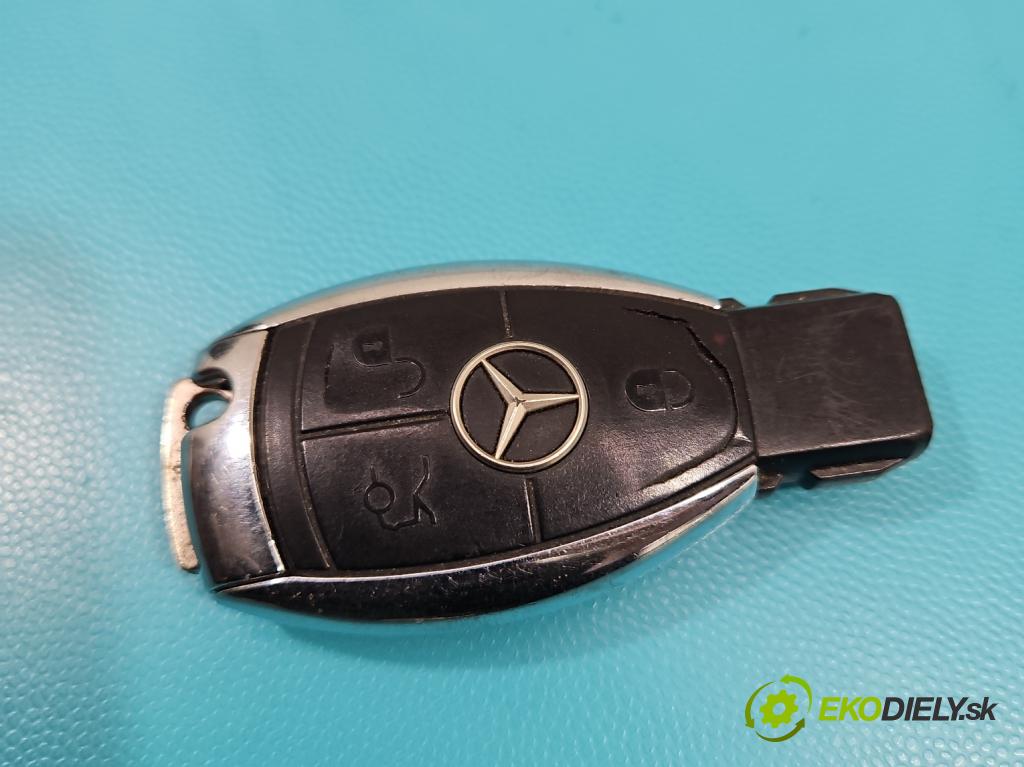 Mercedes S W221 2005-2013 5.5 V8 387KM automatic 285 kW 5462 cm3 4- Spínačka 2215450308 (Spínacie skrinky a kľúče)