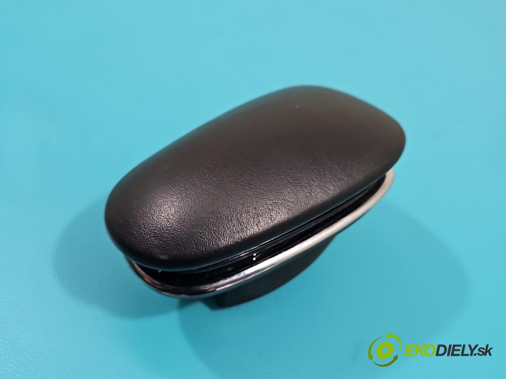 Mercedes S W221 2005-2013 5.5 V8 387KM automatic 285 kW 5462 cm3 4- Telefon: A2218230150 (Audio zariadenia)