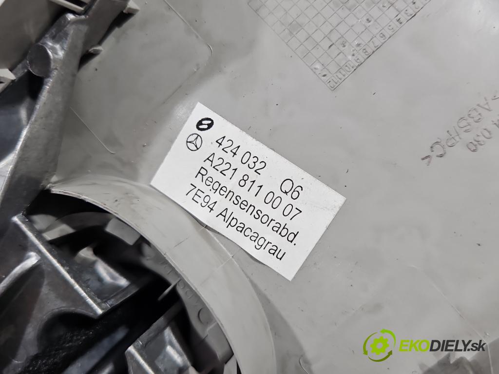 Mercedes S W221 2005-2013 5.5 V8 387KM automatic 285 kW 5462 cm3 4- zpětné zrcátko vnitřní A2218110007 (Světla vnitřní)