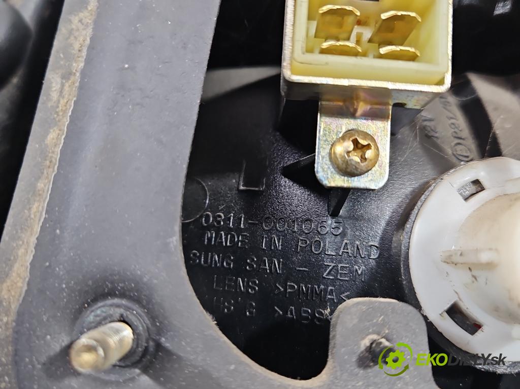 Daewoo Lanos 1.5 16V 99 HP manual 73 kW 1498 cm3 4- svetlo / reflektor zadné ľavé 0311-001065 (Ostatné)