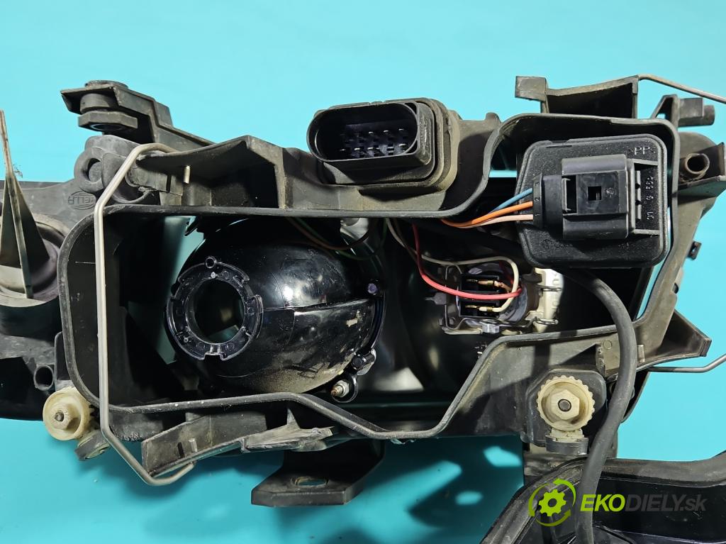 Audi A6 C5 1997-2004 2.4 V6 165 HP manual 121 kW 2393 cm3 4- Reflektor: pravý  (Pravé)