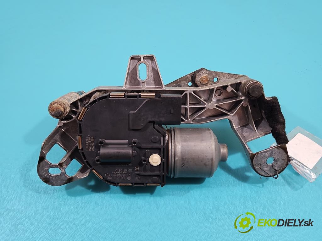Mercedes S W221 2005-2013 5.5 V8 387KM automatic 285 kW 5462 cm3 4- motor stěračů přední 3397020797