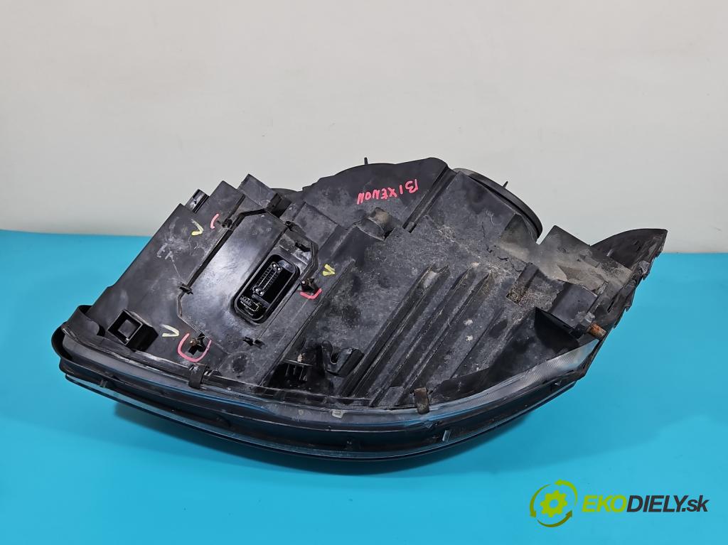 Mercedes S W221 2005-2013 5.5 V8 387KM automatic 285 kW 5462 cm3 4- Reflektor: pravý  (Pravé)