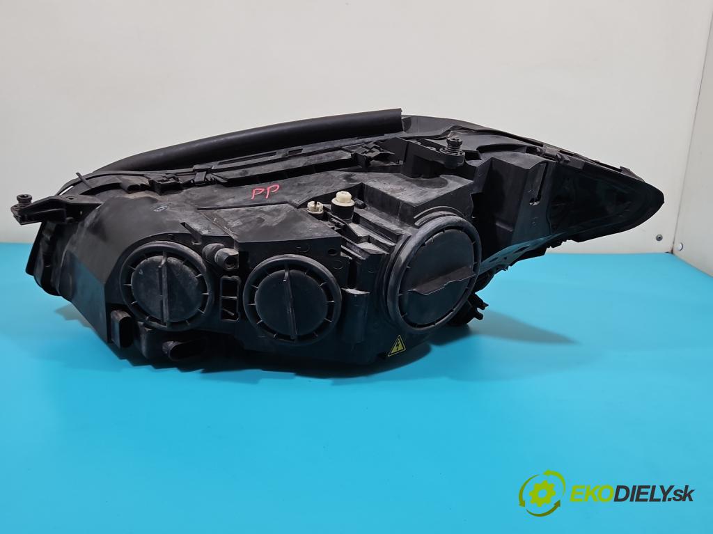 Mercedes S W221 2005-2013 5.5 V8 387KM automatic 285 kW 5462 cm3 4- Reflektor: pravý  (Pravé)