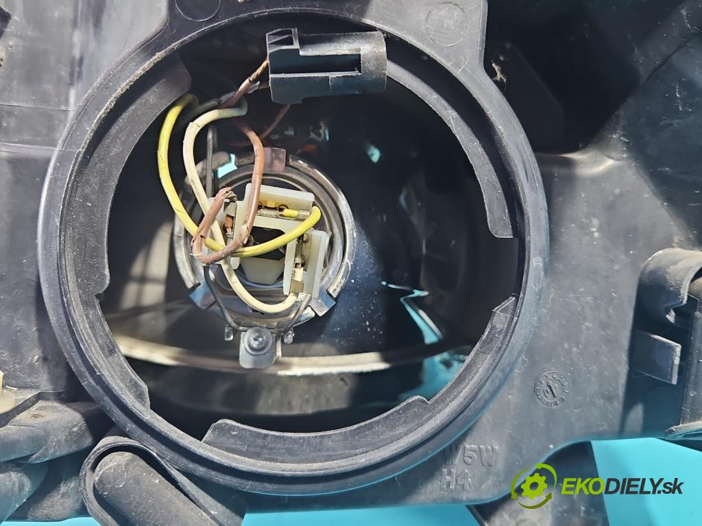 Peugeot Partner I 1996-2008 1.6 hdi 90 HP manual 66,2 kW 1560 cm3 5- Reflektor: pravý  (Pravé)