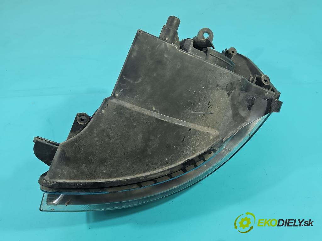 Peugeot Partner I 1996-2008 1.6 hdi 90 HP manual 66,2 kW 1560 cm3 5- Reflektor: pravý  (Pravé)