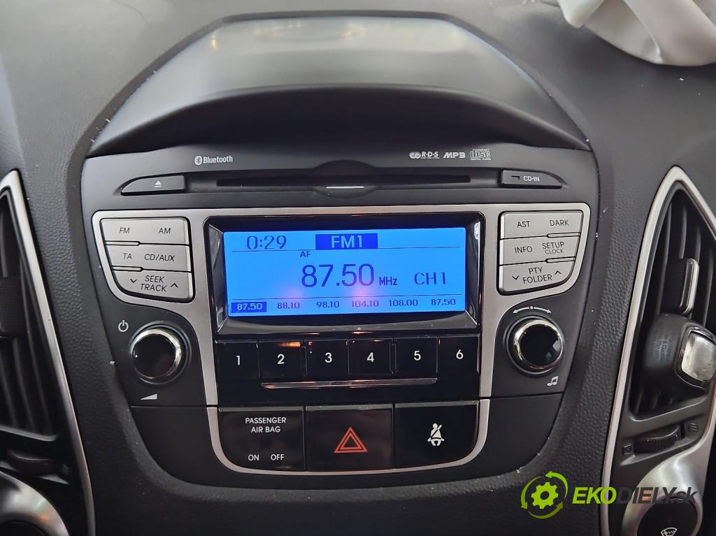 Hyundai Ix35 2.0 crdi 136 HP manual 100 kW 1995 cm3 5- Radio originál 96160-2Y730TAN